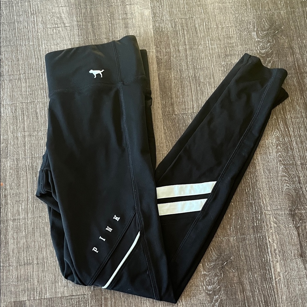 PINK Victoria's Secret Leggings in black with mesh detailing